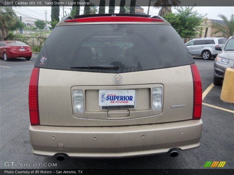 Sand Storm / Light Neutral 2005 Cadillac SRX V6