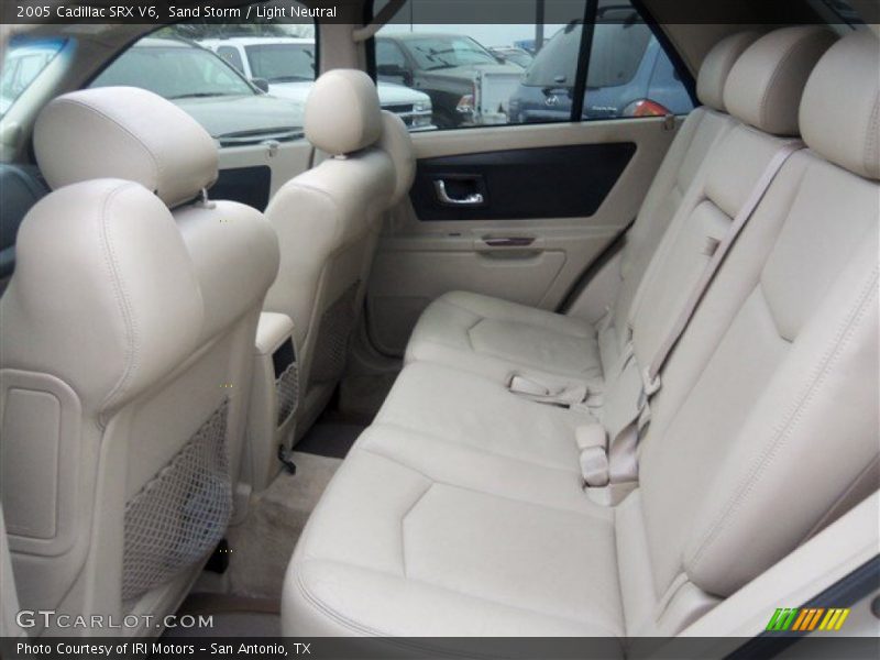 Sand Storm / Light Neutral 2005 Cadillac SRX V6