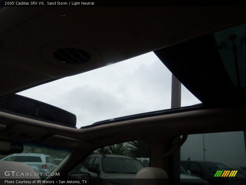 Sand Storm / Light Neutral 2005 Cadillac SRX V6