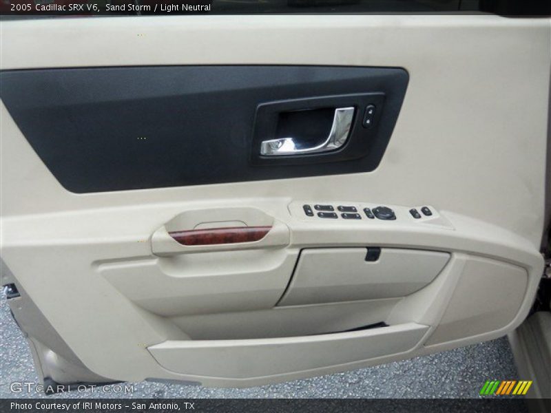 Sand Storm / Light Neutral 2005 Cadillac SRX V6