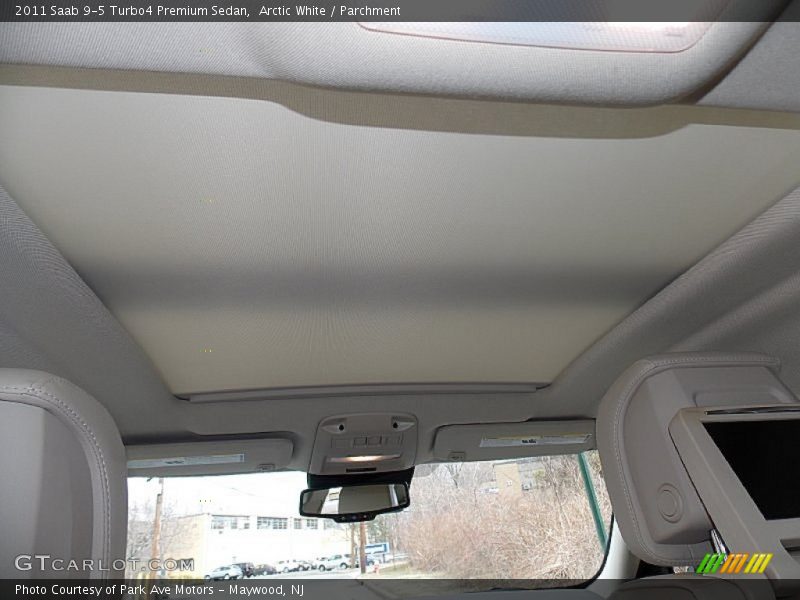 Arctic White / Parchment 2011 Saab 9-5 Turbo4 Premium Sedan