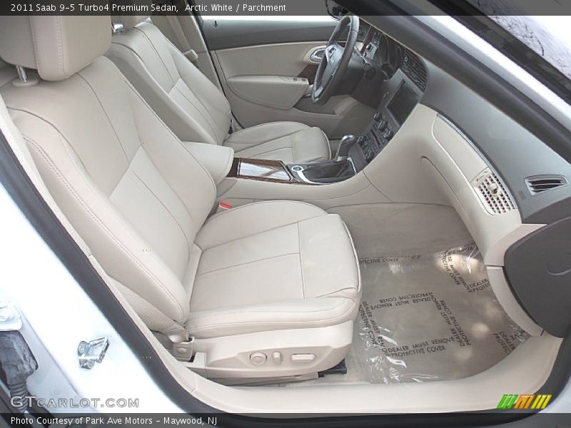 Arctic White / Parchment 2011 Saab 9-5 Turbo4 Premium Sedan