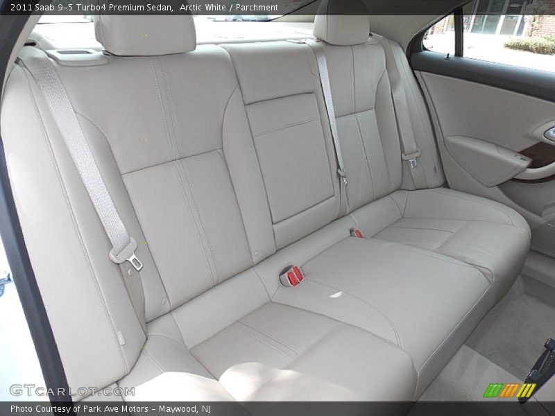Arctic White / Parchment 2011 Saab 9-5 Turbo4 Premium Sedan