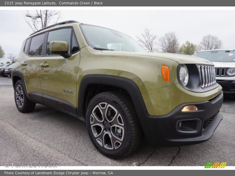 Front 3/4 View of 2015 Renegade Latitude