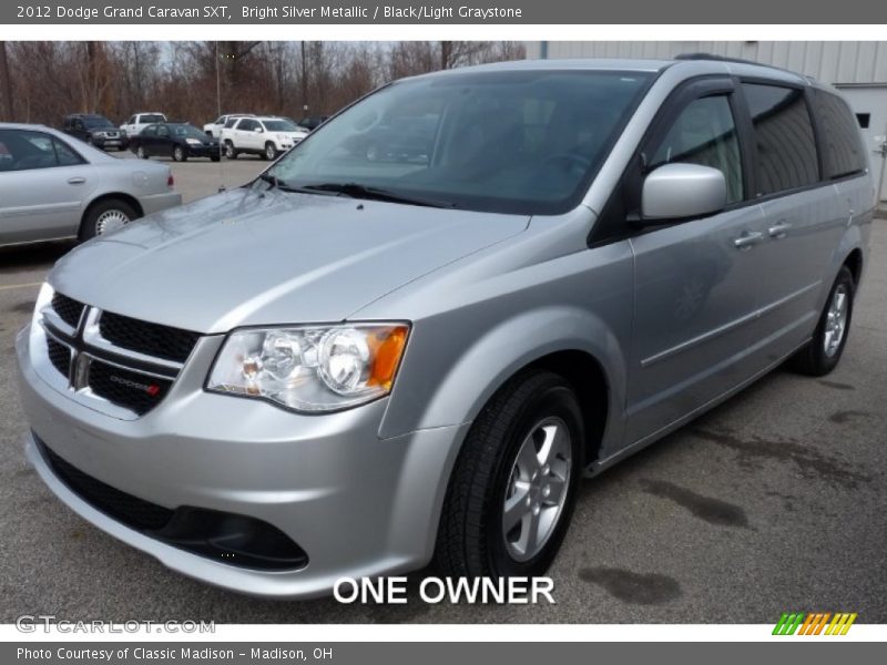 Bright Silver Metallic / Black/Light Graystone 2012 Dodge Grand Caravan SXT