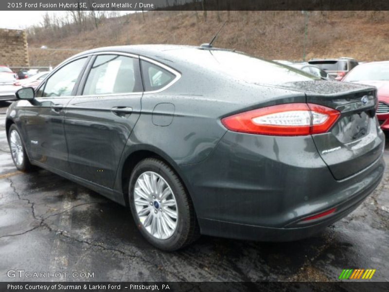 Guard Metallic / Dune 2015 Ford Fusion Hybrid SE