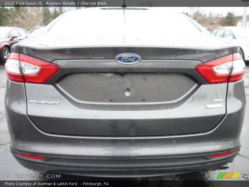 Magnetic Metallic / Charcoal Black 2015 Ford Fusion SE