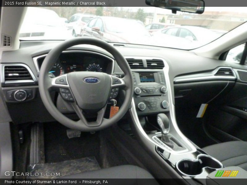 Magnetic Metallic / Charcoal Black 2015 Ford Fusion SE