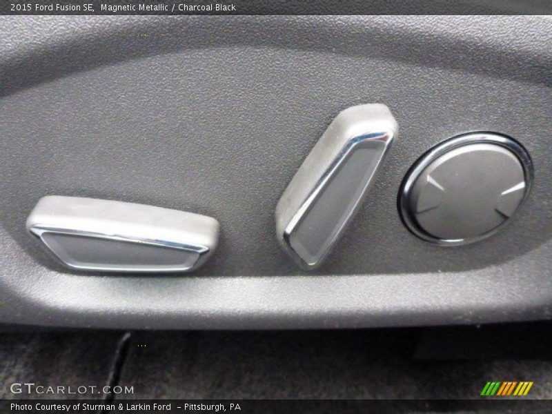 Magnetic Metallic / Charcoal Black 2015 Ford Fusion SE