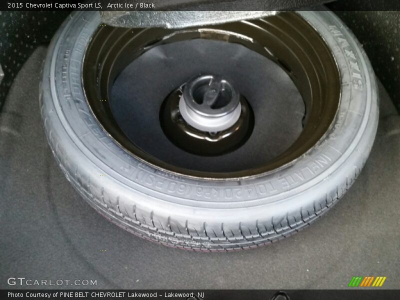 Arctic Ice / Black 2015 Chevrolet Captiva Sport LS