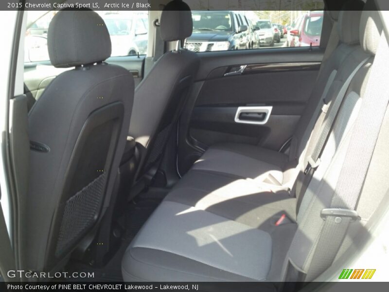 Arctic Ice / Black 2015 Chevrolet Captiva Sport LS