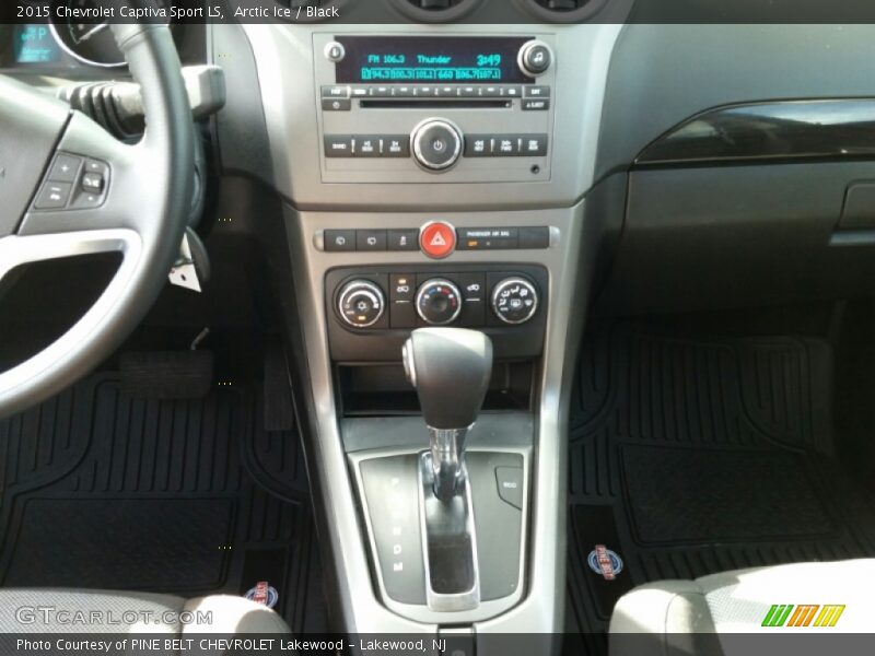 Arctic Ice / Black 2015 Chevrolet Captiva Sport LS