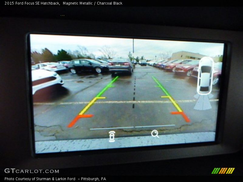 Magnetic Metallic / Charcoal Black 2015 Ford Focus SE Hatchback