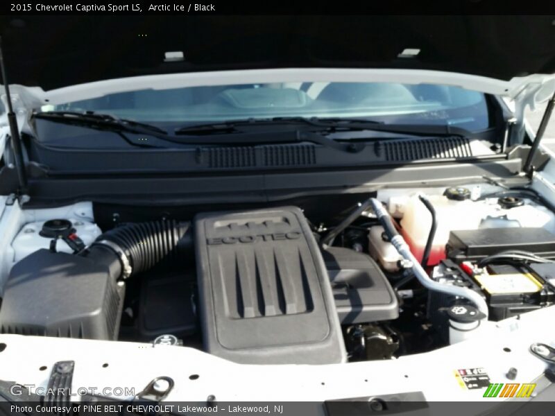 Arctic Ice / Black 2015 Chevrolet Captiva Sport LS