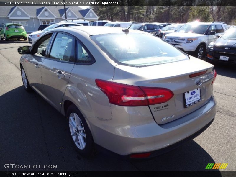Tectonic Metallic / Medium Light Stone 2015 Ford Focus SE Sedan