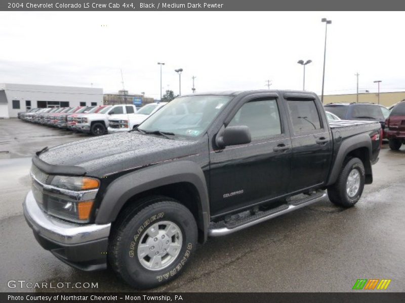 Front 3/4 View of 2004 Colorado LS Crew Cab 4x4