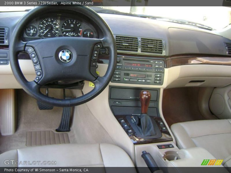 Alpine White / Sand 2000 BMW 3 Series 323i Sedan