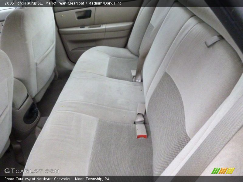 Merlot Pearl Clearcoat / Medium/Dark Flint 2005 Ford Taurus SE