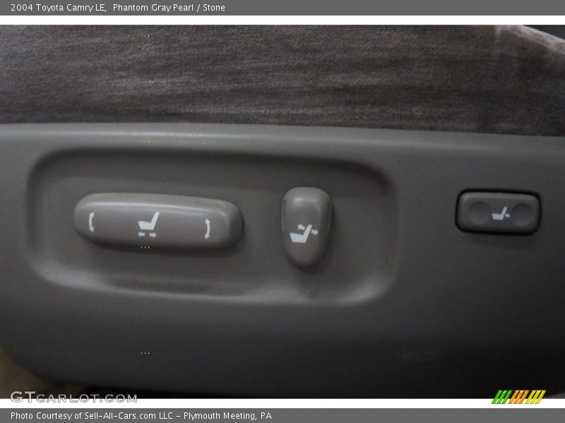 Phantom Gray Pearl / Stone 2004 Toyota Camry LE
