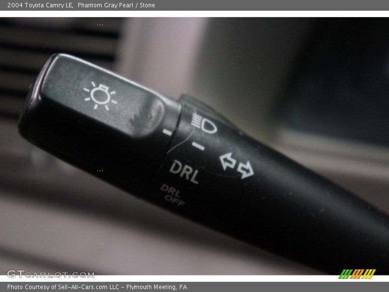 Phantom Gray Pearl / Stone 2004 Toyota Camry LE