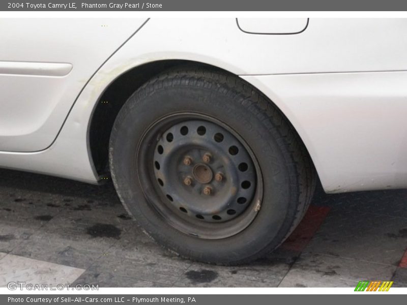 Phantom Gray Pearl / Stone 2004 Toyota Camry LE