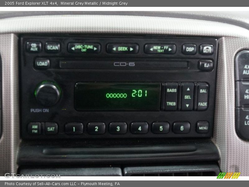 Mineral Grey Metallic / Midnight Grey 2005 Ford Explorer XLT 4x4