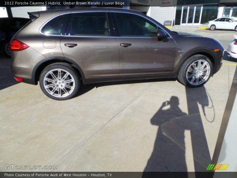 Umber Brown Metallic / Luxor Beige 2012 Porsche Cayenne S Hybrid