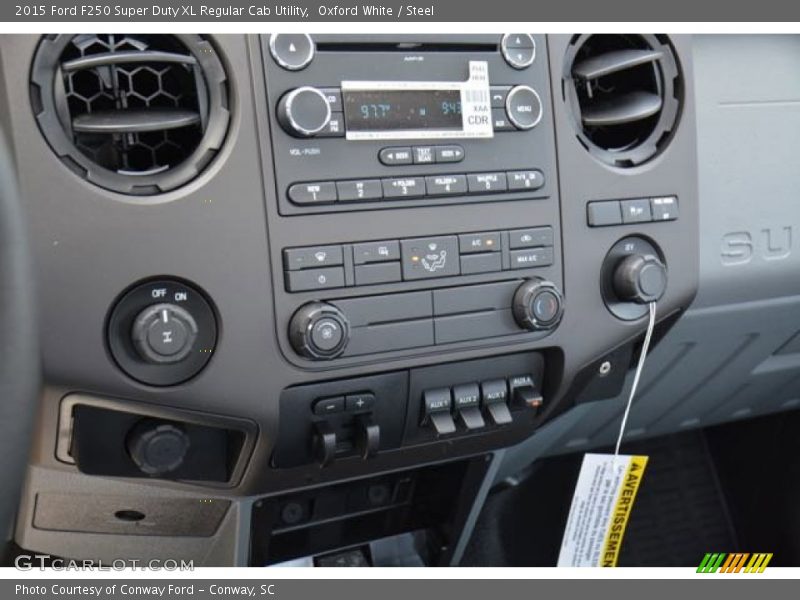 Controls of 2015 F250 Super Duty XL Regular Cab Utility