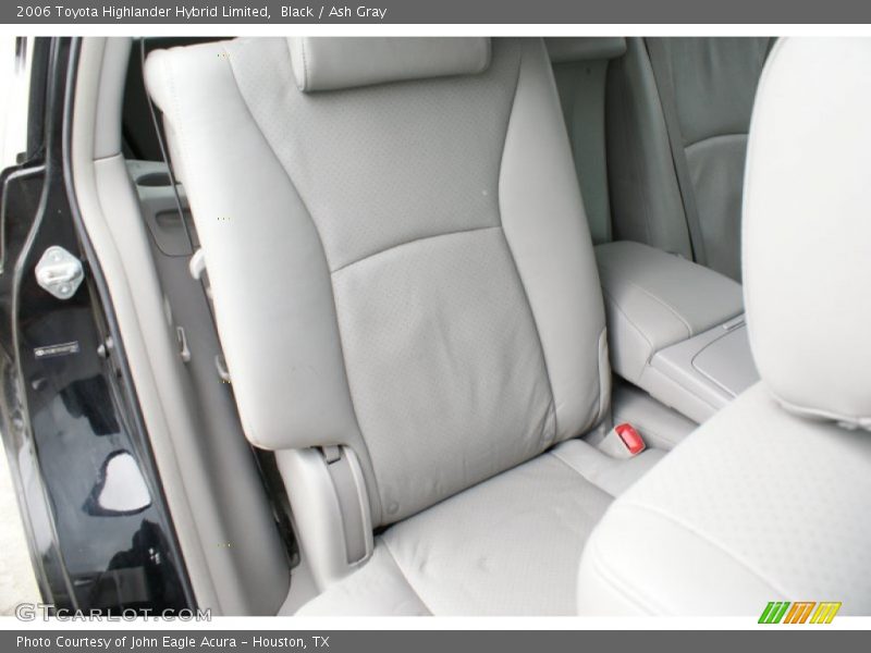 Black / Ash Gray 2006 Toyota Highlander Hybrid Limited