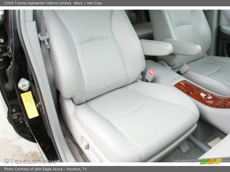 Black / Ash Gray 2006 Toyota Highlander Hybrid Limited