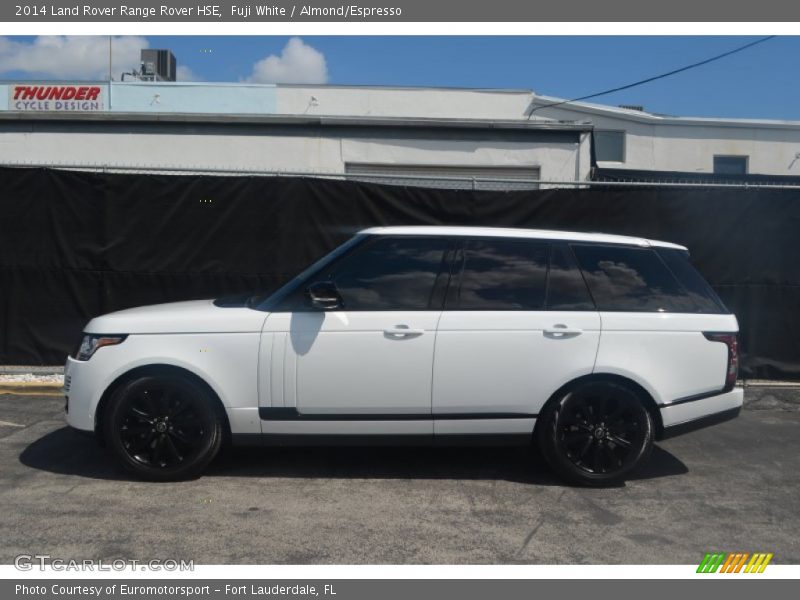 Fuji White / Almond/Espresso 2014 Land Rover Range Rover HSE