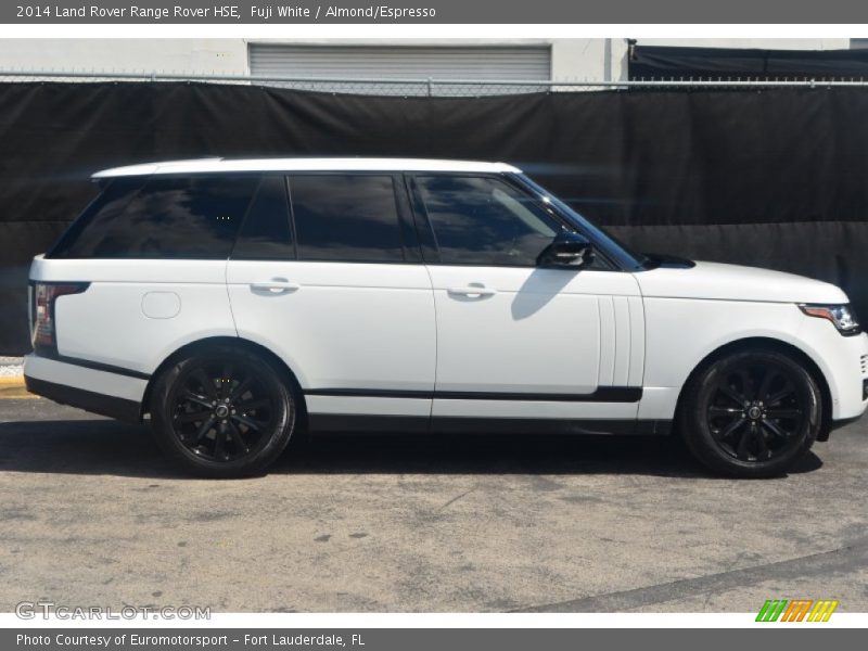 Fuji White / Almond/Espresso 2014 Land Rover Range Rover HSE