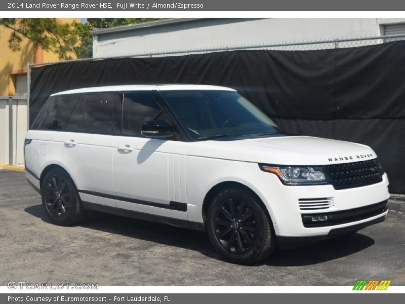 Fuji White / Almond/Espresso 2014 Land Rover Range Rover HSE