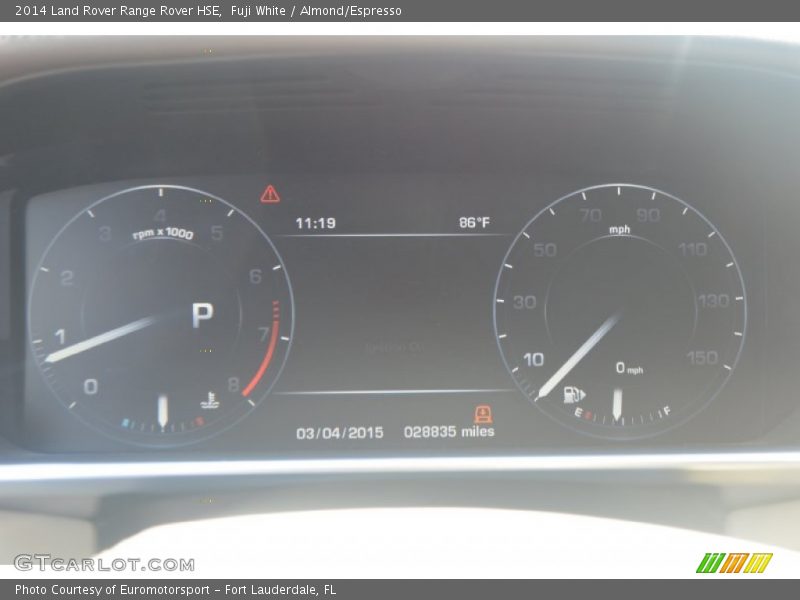 Fuji White / Almond/Espresso 2014 Land Rover Range Rover HSE