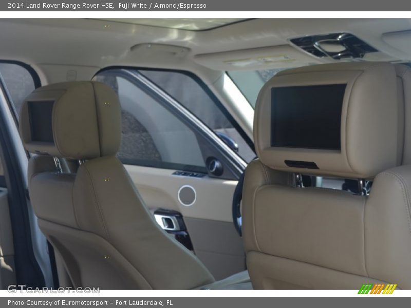 Fuji White / Almond/Espresso 2014 Land Rover Range Rover HSE