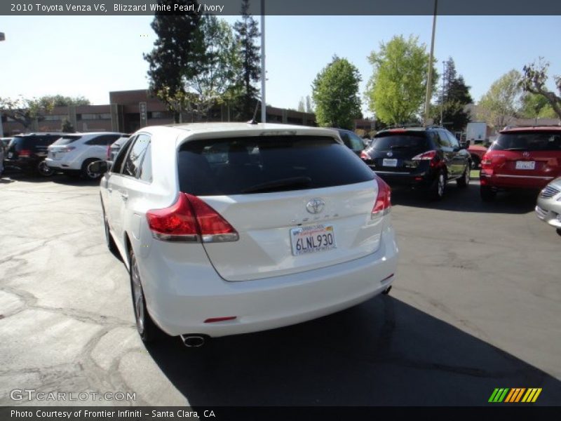 Blizzard White Pearl / Ivory 2010 Toyota Venza V6