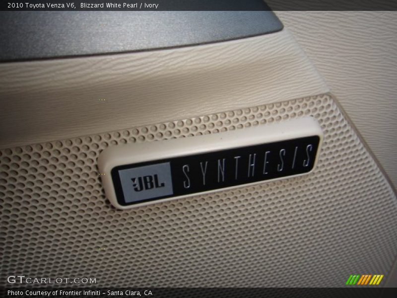 Blizzard White Pearl / Ivory 2010 Toyota Venza V6