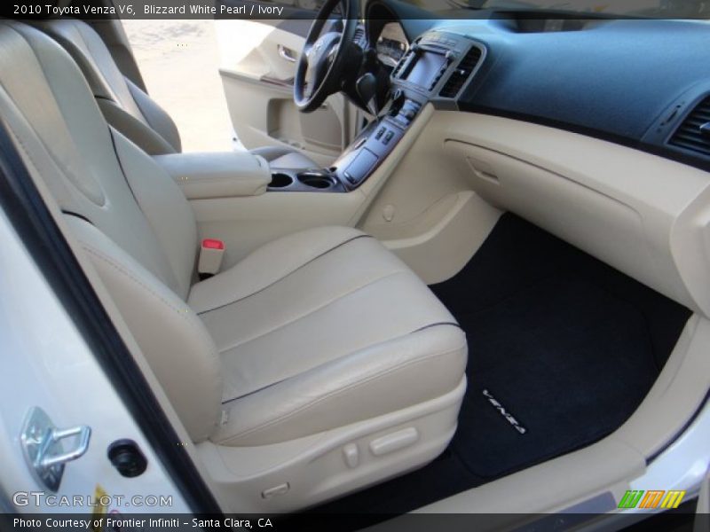 Blizzard White Pearl / Ivory 2010 Toyota Venza V6