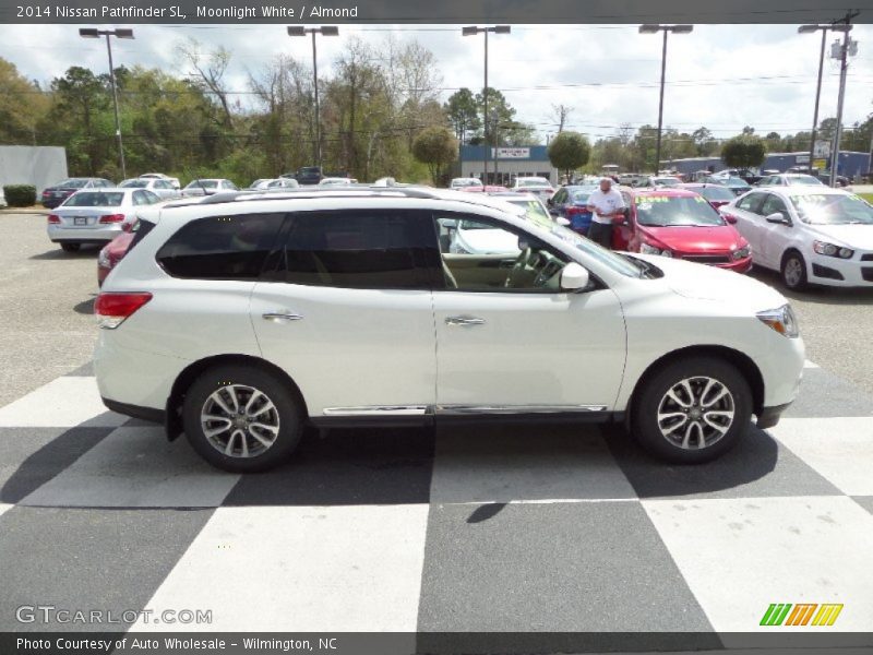 Moonlight White / Almond 2014 Nissan Pathfinder SL