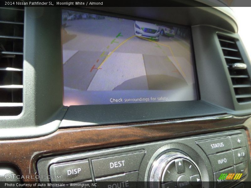Moonlight White / Almond 2014 Nissan Pathfinder SL