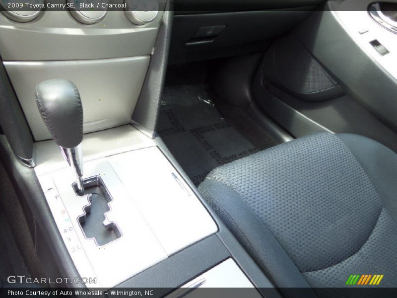 Black / Charcoal 2009 Toyota Camry SE