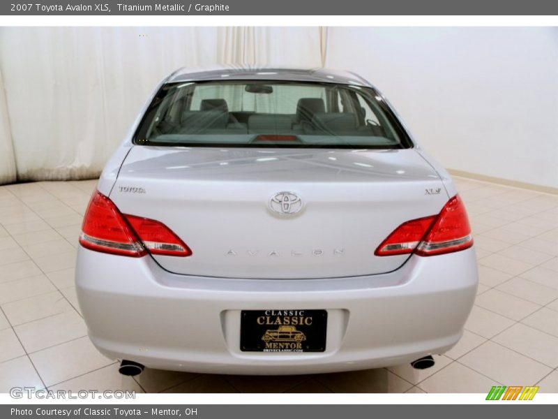 Titanium Metallic / Graphite 2007 Toyota Avalon XLS