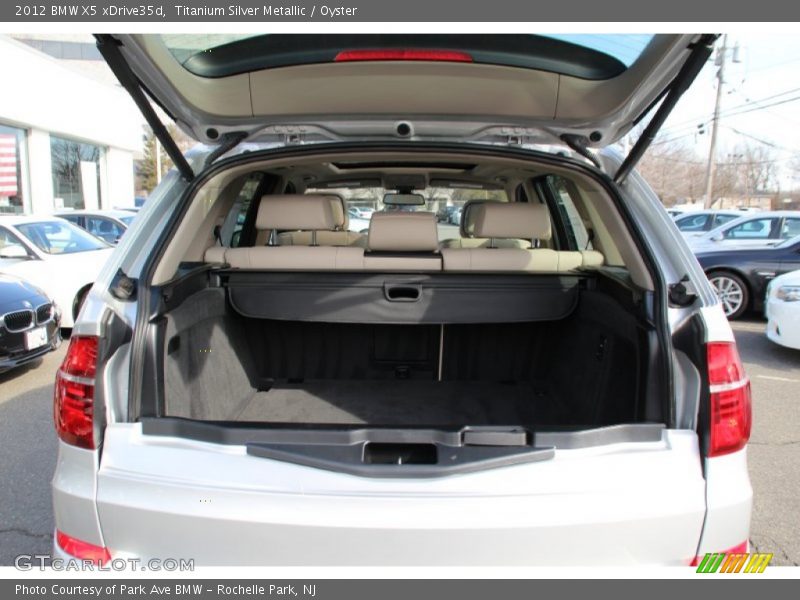 Titanium Silver Metallic / Oyster 2012 BMW X5 xDrive35d