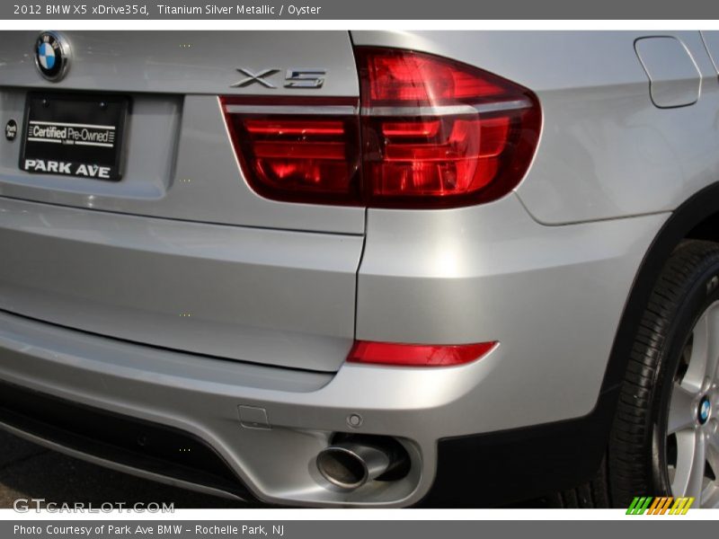 Titanium Silver Metallic / Oyster 2012 BMW X5 xDrive35d