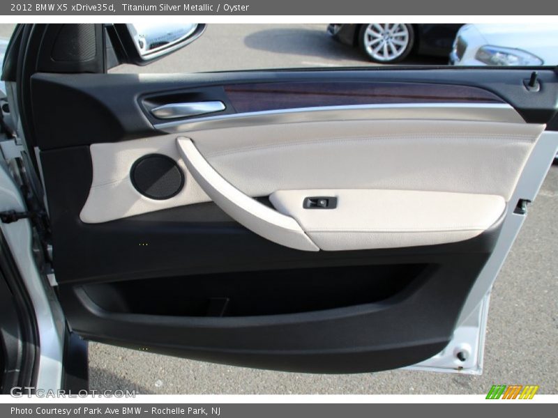 Titanium Silver Metallic / Oyster 2012 BMW X5 xDrive35d