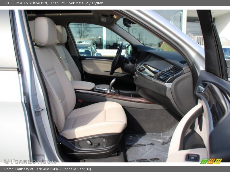 Titanium Silver Metallic / Oyster 2012 BMW X5 xDrive35d
