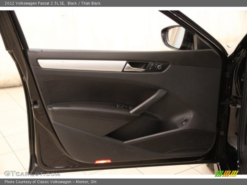 Black / Titan Black 2012 Volkswagen Passat 2.5L SE
