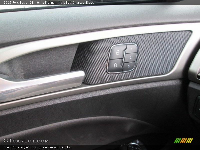 White Platinum Metallic / Charcoal Black 2015 Ford Fusion SE