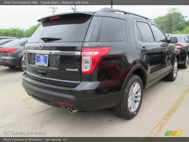 Tuxedo Black / Medium Light Stone 2015 Ford Explorer FWD