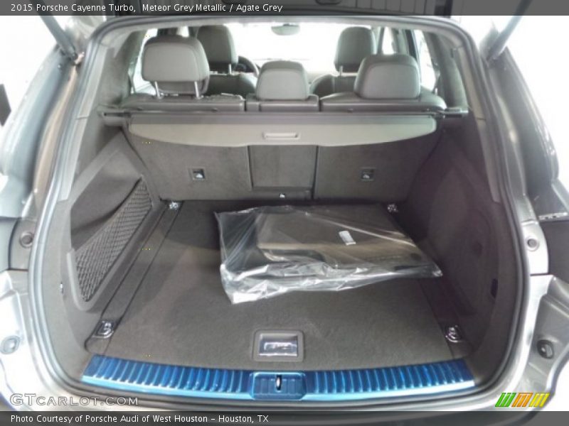  2015 Cayenne Turbo Trunk